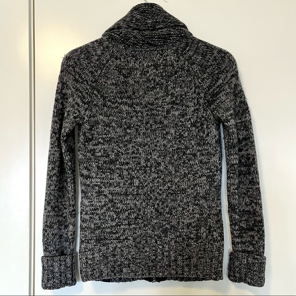 TNA 100% Lambswool Zip Up sweater - Picture 2 of 2